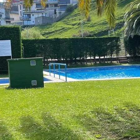 Piscina Comunitaria Y Parking En Mogro
