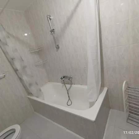 Piscina Comunitaria Y Parking En *