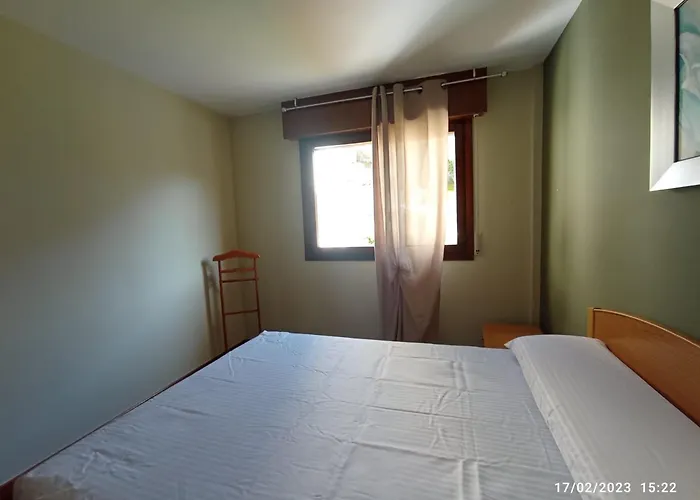 Piscina Comunitaria Y Parking En *