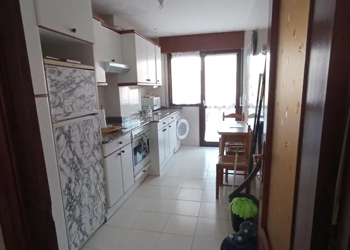 Piscina Comunitaria Y Parking En * Mogro