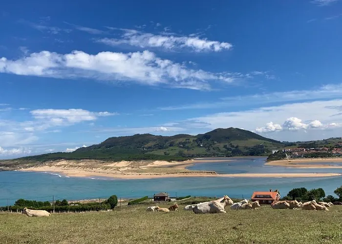 Piscina Comunitaria Y Parking En Apartment Mogro