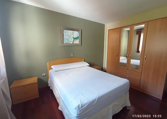 Piscina Comunitaria Y Parking En * Mogro