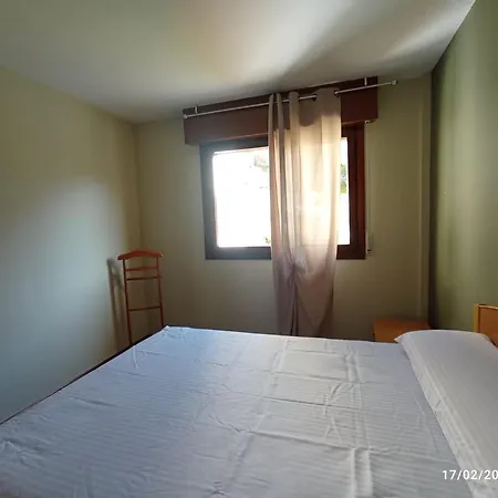 Piscina Comunitaria Y Parking En *