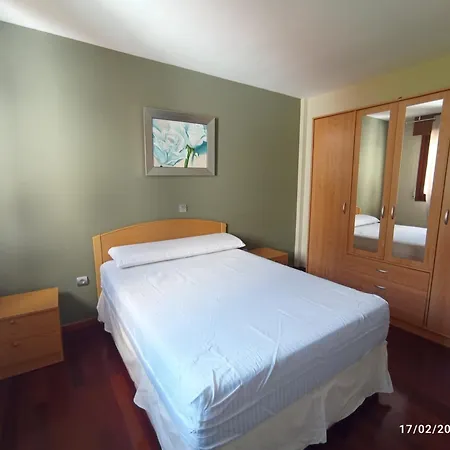 Piscina Comunitaria Y Parking En * Mogro