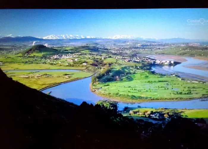 Piscina Comunitaria Y Parking En